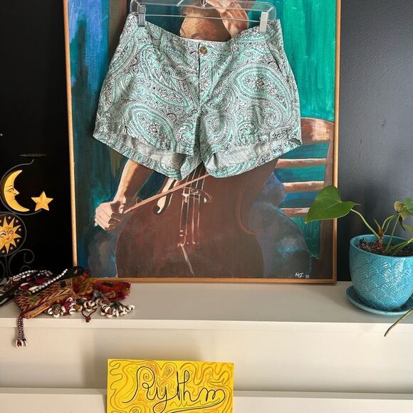 Old Navy Green Paisley Women's Shorts - Picture 14 of 14